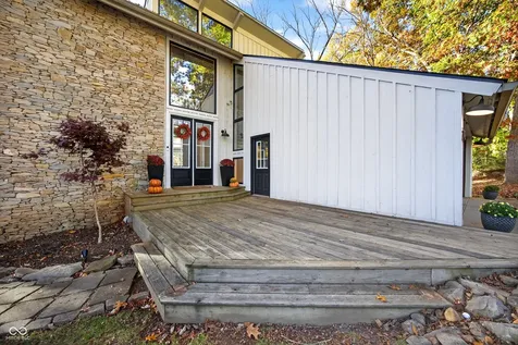 9428 S Harbour Pointe Drive Bloomington IN 47401