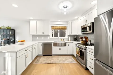 9428 S Harbour Pointe Drive Bloomington IN 47401