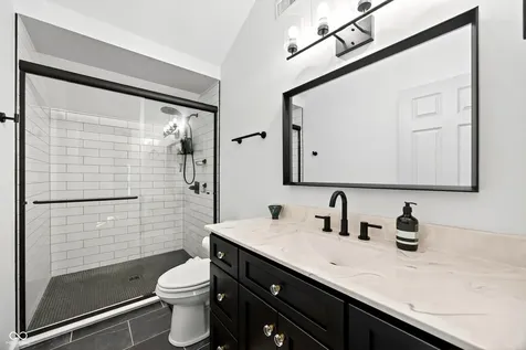 9428 S Harbour Pointe Drive Bloomington IN 47401