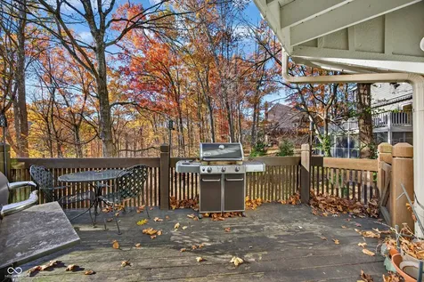 9428 S Harbour Pointe Drive Bloomington IN 47401