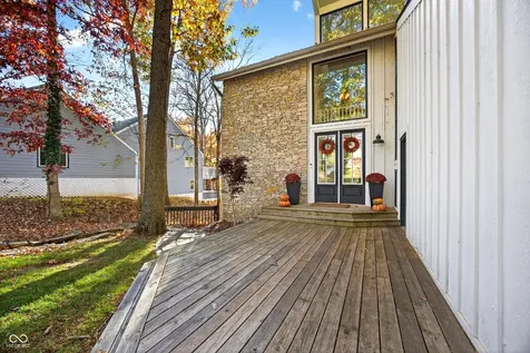 9428 S Harbour Pointe Drive Bloomington IN 47401