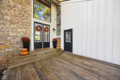 9428 S Harbour Pointe Drive Bloomington IN 47401