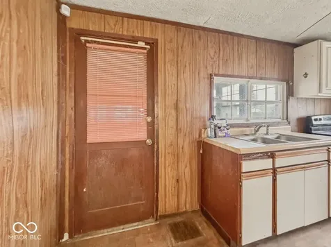 742 S Addison Street Indianapolis IN 46221