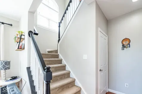 1325 Brentford Lane Greenwood IN 46143