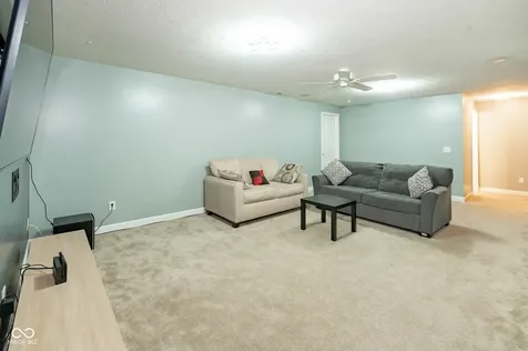 1325 Brentford Lane Greenwood IN 46143