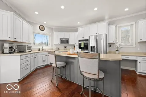 12465 Silver Bay Circle Indianapolis IN 46236