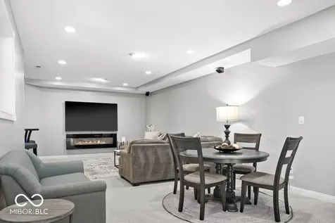 12465 Silver Bay Circle Indianapolis IN 46236