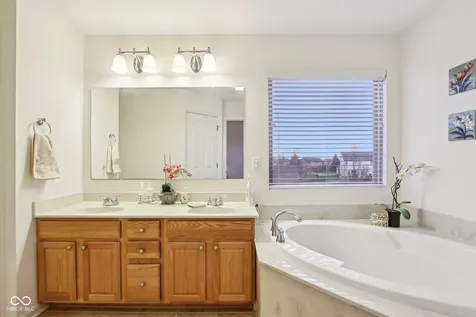 7854 Bayard Drive Indianapolis IN 46259