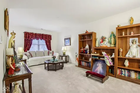 7854 Bayard Drive Indianapolis IN 46259