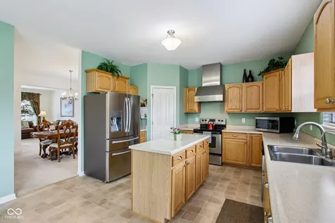 7854 Bayard Drive Indianapolis IN 46259