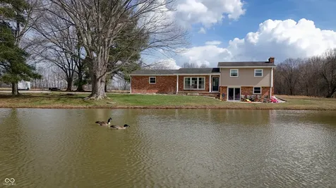 8357 N County Road 300 W Seymour IN 47274