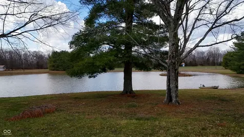 8357 N County Road 300 W Seymour IN 47274