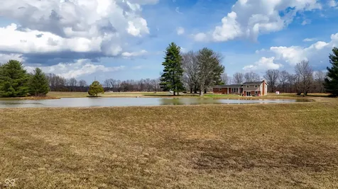 8357 N County Road 300 W Seymour IN 47274