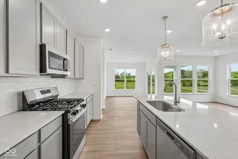 10601 Mangrove Drive Indianapolis IN 46239