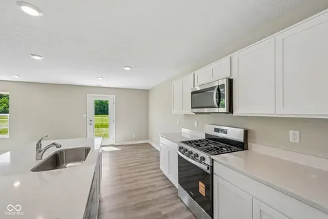 6242 Bunting Drive Indianapolis IN 46221