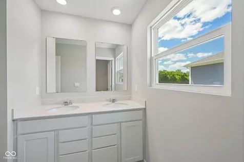 6242 Bunting Drive Indianapolis IN 46221