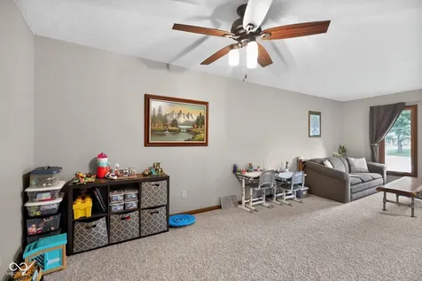 1103 Ridgeway Drive Crawfordsville IN 47933