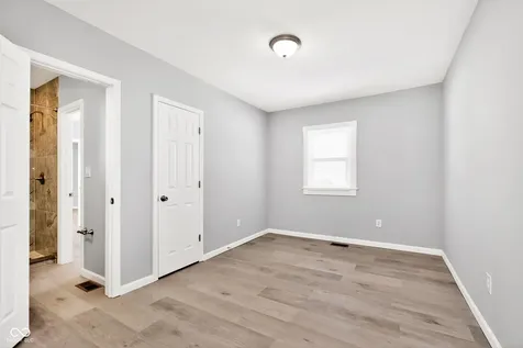 2037 Houston Street Indianapolis IN 46218