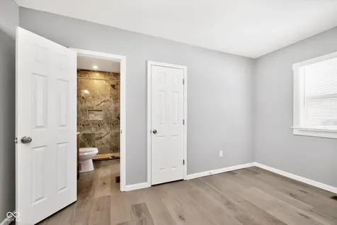2037 Houston Street Indianapolis IN 46218