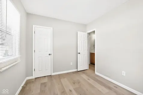 2037 Houston Street Indianapolis IN 46218
