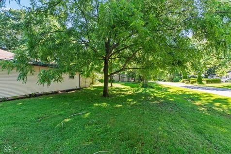5769 Henderson Drive Brownsburg IN 46112