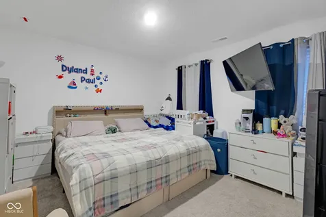 7423 Manor Lake Lane Indianapolis IN 46268