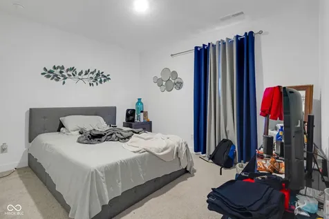 7423 Manor Lake Lane Indianapolis IN 46268