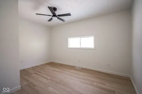 412 Main Street Elwood IN 46036