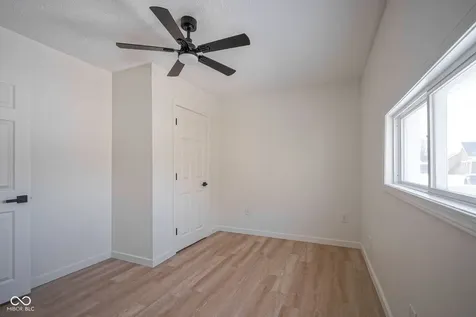 412 Main Street Elwood IN 46036