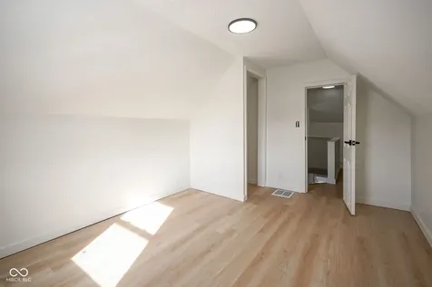 412 Main Street Elwood IN 46036