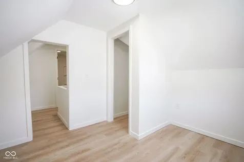 412 Main Street Elwood IN 46036