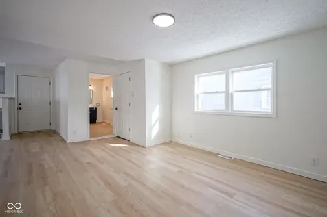 412 Main Street Elwood IN 46036