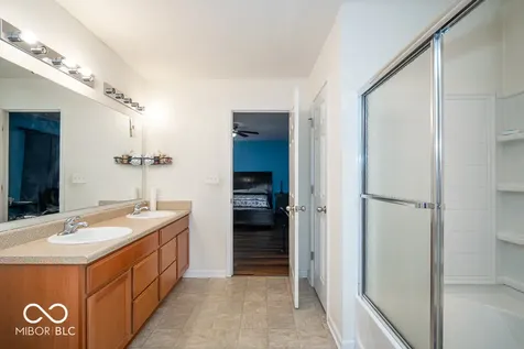 834 Blue Ash Trail Greenwood IN 46143