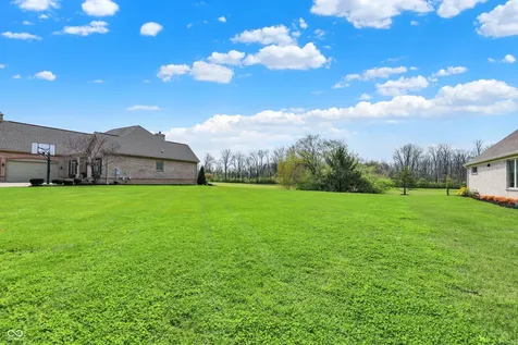 11995 Edgefield Drive Fishers IN 46037