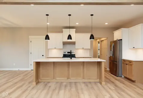 13562 Creekridge Lane Fishers IN 46055
