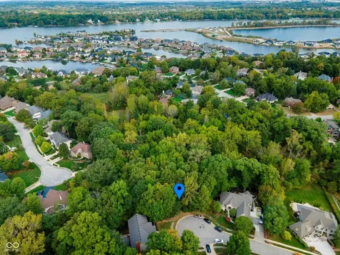 13562 Creekridge Lane Fishers IN 46055