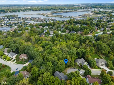 13562 Creekridge Lane Fishers IN 46055