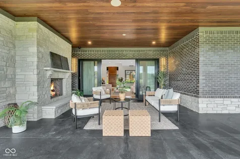 3995 Chapel Hill Court Bargersville IN 46106