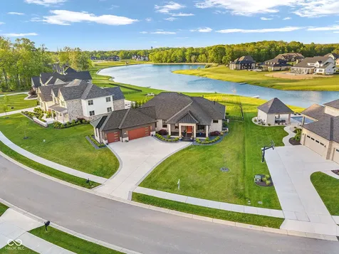3995 Chapel Hill Court Bargersville IN 46106