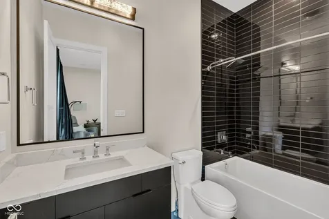 3995 Chapel Hill Court Bargersville IN 46106