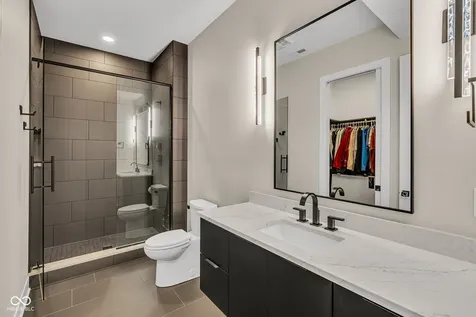 3995 Chapel Hill Court Bargersville IN 46106