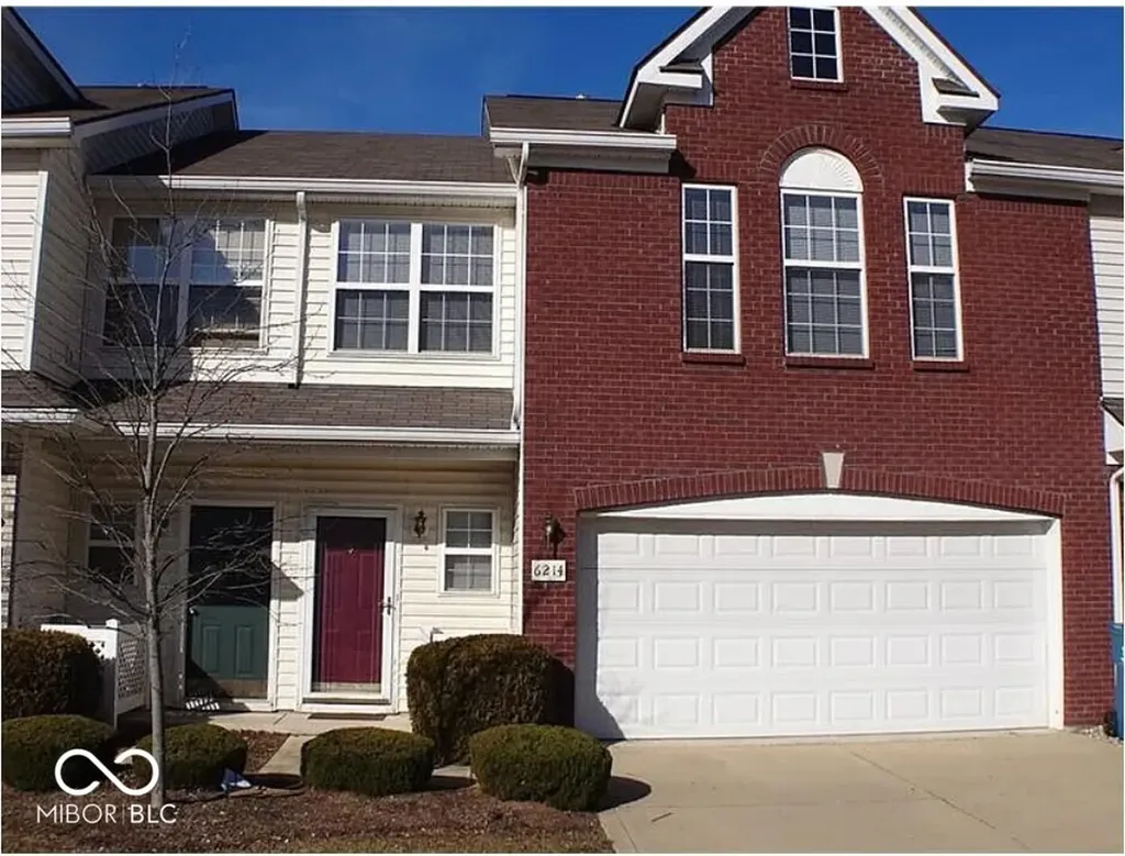 6214 Bishops Pond Lane N Indianapolis IN 46268
