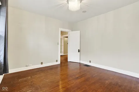 5608 N College Avenue Indianapolis IN 46220