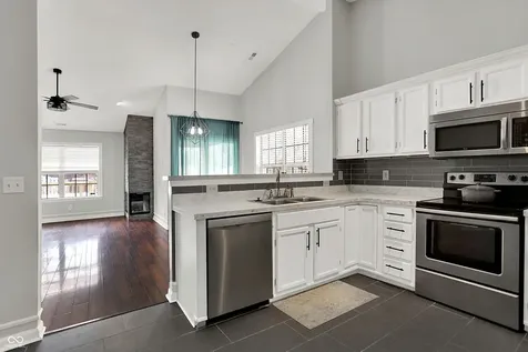 4625 Common Vista Circle Indianapolis IN 46220