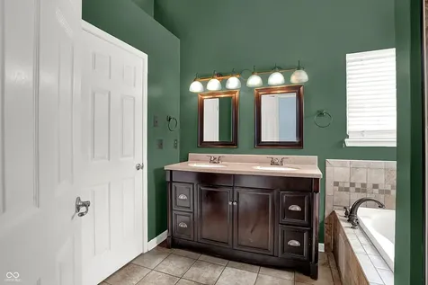 4625 Common Vista Circle Indianapolis IN 46220