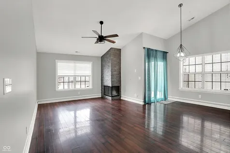 4625 Common Vista Circle Indianapolis IN 46220