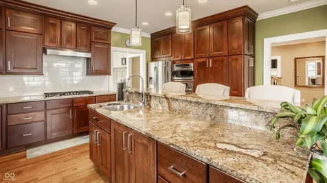 7599 N Meridian Street Indianapolis IN 46260