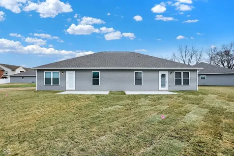 1652 W Paula Drive Columbus IN 47201