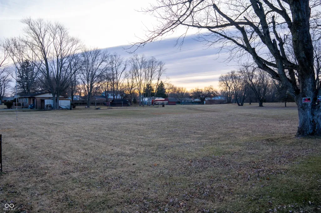 8121 E Edgewood Avenue Indianapolis IN 46239