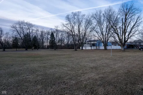 8121 E Edgewood Avenue Indianapolis IN 46239